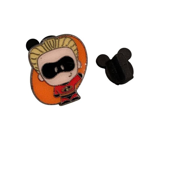Disney Dash Incredibles Trading Pin One Family Lapel Pin Badge - Picture 1 of 6